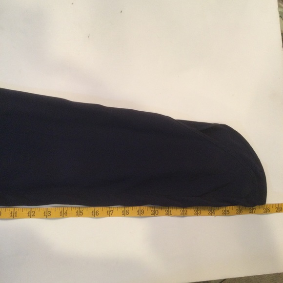 Trina Turk Silk Pull-On Navy Blue Pants Size Medium - Picture 11 of 11